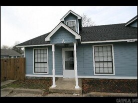 208 S Linden St in Cabot, AR - Building Photo