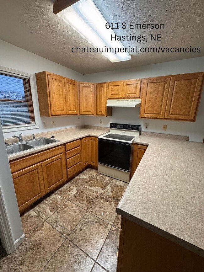 611 S Emerson Ave in Hastings, NE - Building Photo - Building Photo