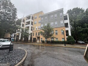 870 Inman Vlg Pkwy NE in Atlanta, GA - Building Photo - Building Photo