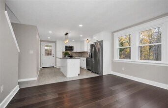 346 Middlebury Rd in Middlebury, CT - Building Photo - Building Photo