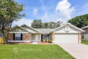 2806 Mnr Hl Dr in Brandon, FL - Building Photo