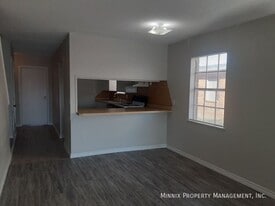 1606 Yonkers St in Plainview, TX - Building Photo