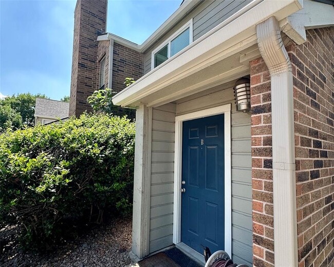 property at 2018 W Rundberg Ln