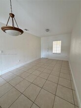 6912 NW 179th St in Hialeah, FL - Building Photo - Building Photo