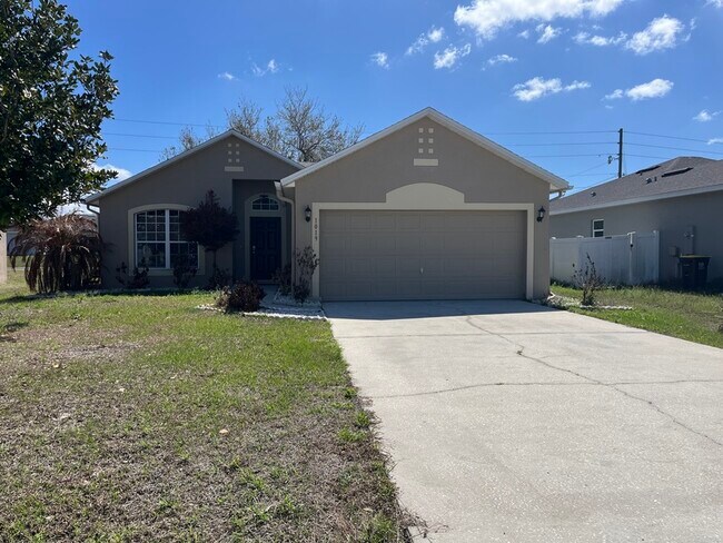 property at 1019 N Platte Way