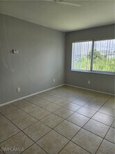 1112 Gordon Ave S in Lehigh Acres, FL - Foto de edificio - Building Photo