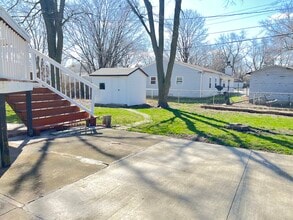 2507 Sheridan Dr in Champaign, IL - Building Photo - Building Photo