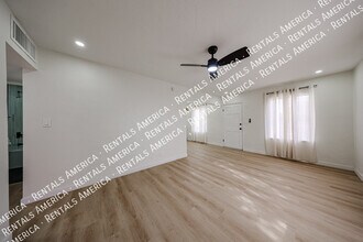 2047 E Virginia Ave in Phoenix, AZ - Building Photo - Building Photo