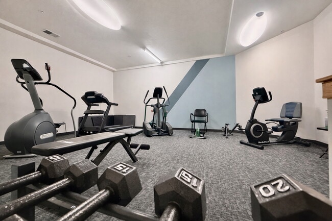 Atwood Courtyard in Madison, WI - Building Photo - Building Photo