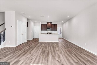 1575 Villageside Ct in Lawrenceville, GA - Foto de edificio - Building Photo