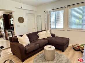 11339 Venice Blvd. in Los Angeles, CA - Building Photo - Building Photo