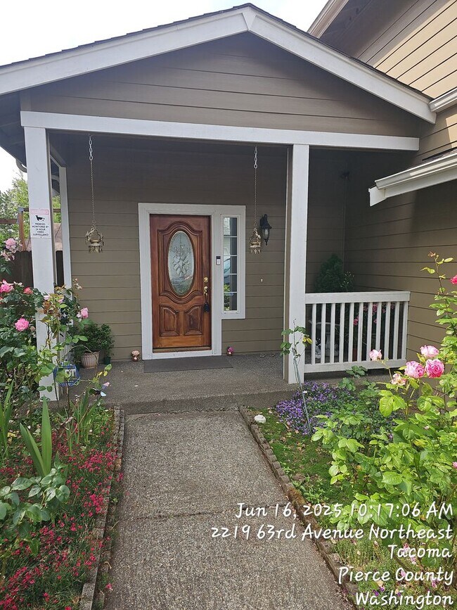2219 63rd Ave NE in Tacoma, WA - Building Photo - Building Photo