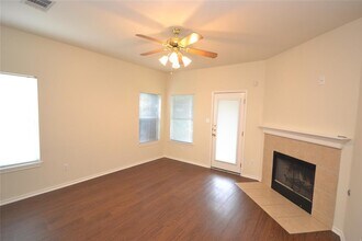 716 Northcreek Dr in Leander, TX - Building Photo - Building Photo