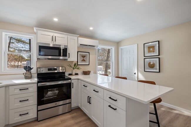 23 Deer St, Unit B