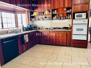 737 S 11th St in San Jose, CA - Building Photo - Building Photo