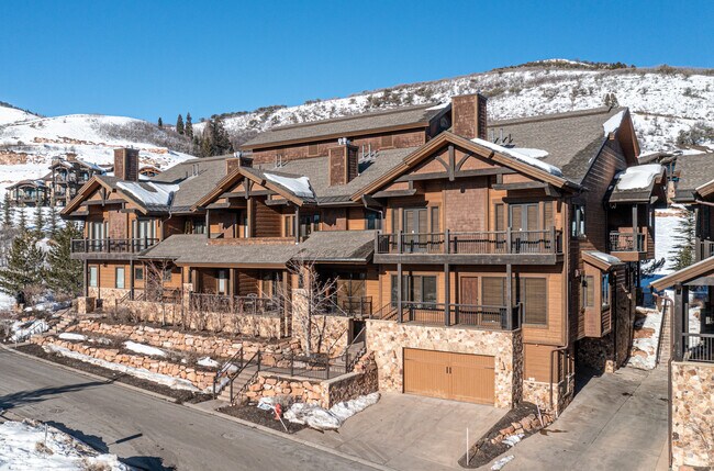 4255 Willow Draw Dr in Park City, UT - Foto de edificio - Building Photo