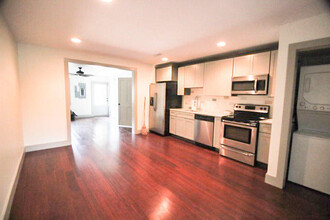 24 Blake St in Charleston, SC - Building Photo - Building Photo