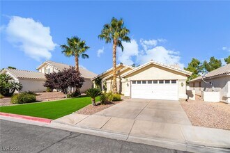 74 Graythorn Mountain Ct in Henderson, NV - Building Photo - Building Photo