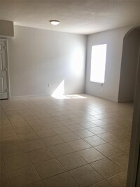 1712 Belmont Ln in North Lauderdale, FL - Building Photo - Building Photo