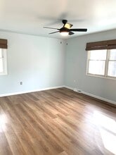 8 Elizabeth Ln in Gansevoort, NY - Building Photo - Building Photo