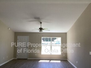 204 Locust Pass Trail in Ocala, FL - Building Photo - Building Photo