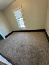 1119 16th Ave in Moline, IL - Building Photo - Building Photo