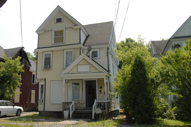 224 Woodland Ave in Syracuse, NY - Building Photo - Building Photo