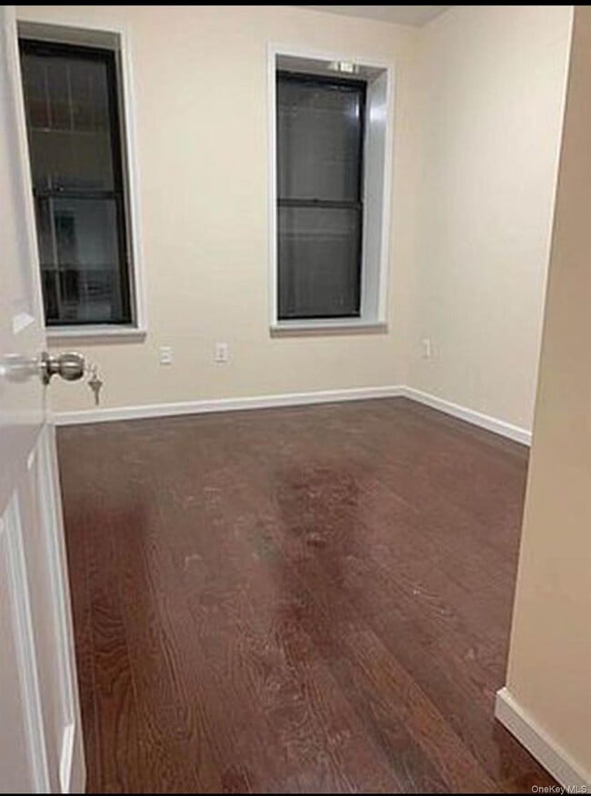 1478 Broadway in Brooklyn, NY - Foto de edificio - Building Photo