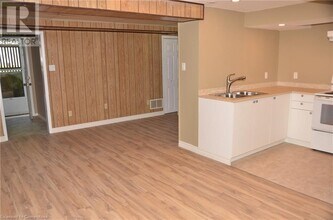 131 Council Crescent in Hamilton, ON - Building Photo - Building Photo
