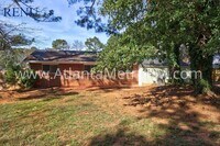 1685 Pheasant Dr photo'