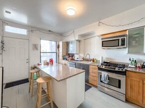 3245 N Lakewood Ave in Chicago, IL - Foto de edificio - Building Photo