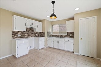1730 W Jefferson St in Weslaco, TX - Building Photo - Building Photo