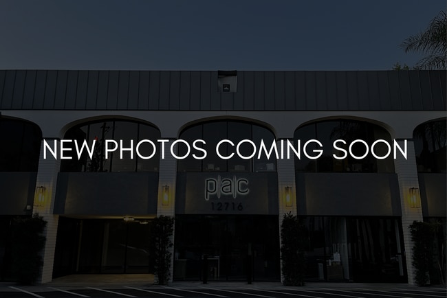 5440 Quakertown Ave in Los Angeles, CA - Building Photo - Building Photo