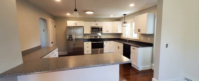 70 Ferry St, Unit 70 in Easthampton, MA - Building Photo - Building Photo