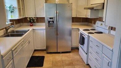 201 Goldenrod St in Houston, TX - Building Photo - Building Photo