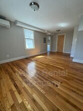 39 Middle St in Hadley, MA - Building Photo - Building Photo