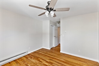 The Highlander in Wood Ridge, NJ - Foto de edificio - Building Photo