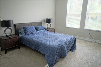 16370 Hyde Manor Dr in Tampa, FL - Building Photo - Building Photo