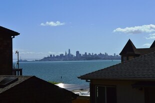 212 Richardson St in Sausalito, CA - Building Photo