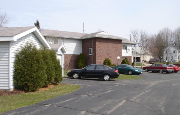 Willow Apartments in Winneconne, WI - Building Photo - Building Photo