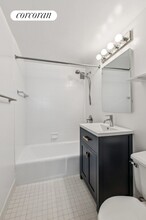 200 E 58th St in New York, NY - Building Photo - Building Photo
