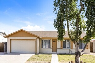 1419 N Rowen in Mesa, AZ - Building Photo