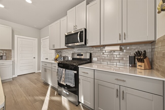 property at 5516 Madden Ln