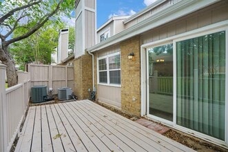 2716 Creekwood Ct in Carrollton, TX - Building Photo - Building Photo