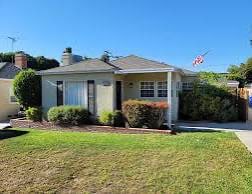 13421 Walnut St in Whittier, CA - Building Photo