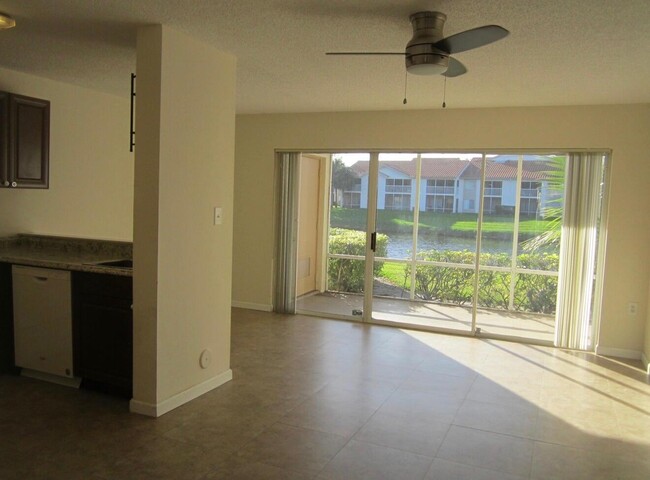 property at 7103 Glenmoor Dr
