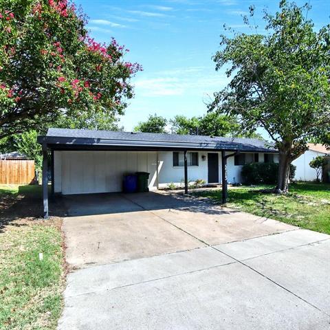 5713 Bowling Dr in Watauga, TX - Building Photo - Building Photo