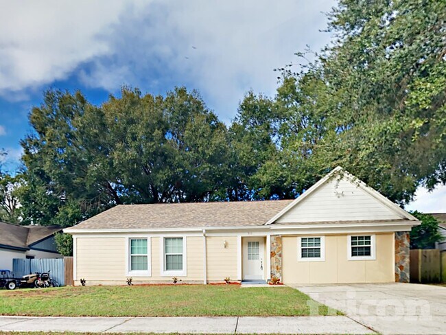 910 Sunridge Point Dr in Seffner, FL - Building Photo - Building Photo