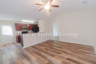 1501 Leatherman Rd in Conway, SC - Foto de edificio - Building Photo