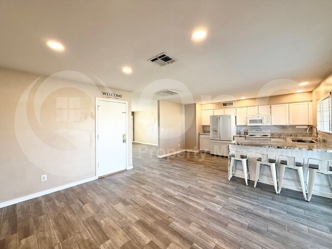 property at 554 W Yale Dr